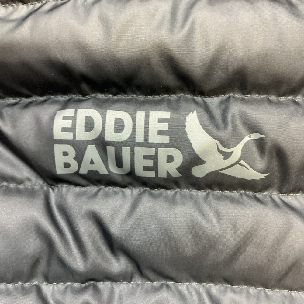 Eddie Bauer  650 Down Vest Women’s Medium black puffer outdoor hiking casual - Picture 12 of 12